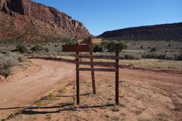 Homemade road signs [sun sep 16 10:14:36 mdt 2018]